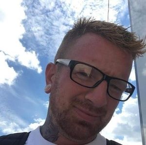 Meet your Posher, Chris